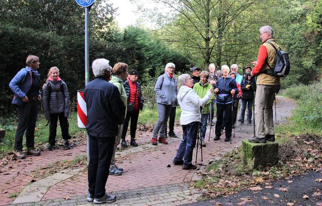 Seit 2003 heißt es beim Tennisclub Am Volkswald nach dem Ende der Medenspiele „Wandern im Herbst“. Auch hier beweist Meinhard Brummack immer wieder aufs Neue seine Liebe zur Natur und zur Bewegung an der frischen Luft.