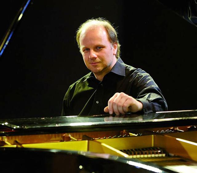 Ein kulturelles Zeichen setzen sollen zwei besondere Konzerte der Stephan Görg Band am Samstag, 3. Oktober, um 17 und 20 Uhr in der Aula der Musik- und Kunstschule Wesel.