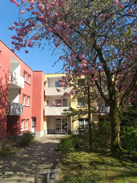 Die Neuasselner DRK-Begegnungsstätte findet man im Haus Bredowstraße 49 (Ecke Am Funkturm).