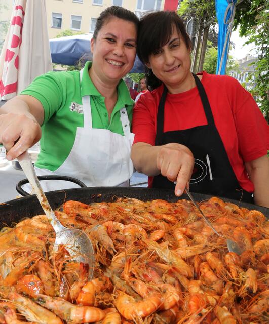 Zum ersten Mal ist der "Street Food Market" in der Stadt.