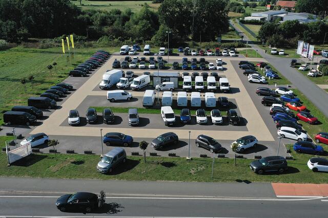 Das Autohaus Borgmann bietet für Opel Corsa Elektro Kunden eine außergewöhnliche Aktion: Die Vorfinanzierung des Bafa-Zuschusses.  | Foto: Bludau