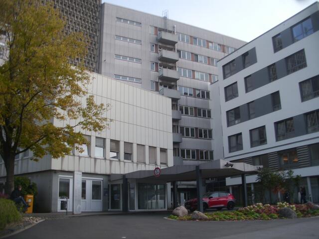 Auch im St. Vinzenz Hospital gibt es eine Besuchereinschränkung.