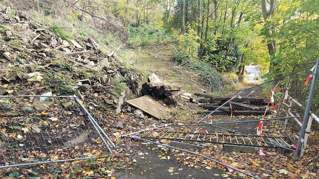 Wer hat hier am Werdener Tannenberg krebserregenden Sondermüll entsorgt?
Foto: Henschke