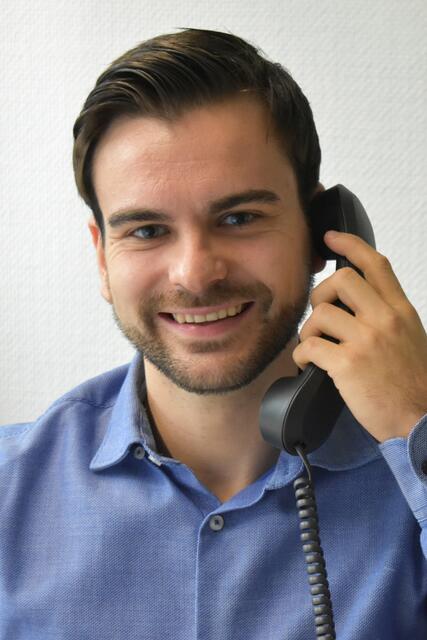 Die Telefone standen nicht still: Kevin Fron, Spezialist AOK- Bewegungsberatung, beantwortete in Zusammenarbeit mit Experte Prof. Dr. Markus Stücker zahlreiche Fragen unserer Leser rund um das Thema Venengesundheit.