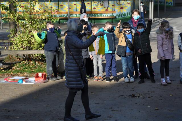 Wer hat Lust, die nächste "lebendige Skulptur" zu werden?  | Foto: cHER