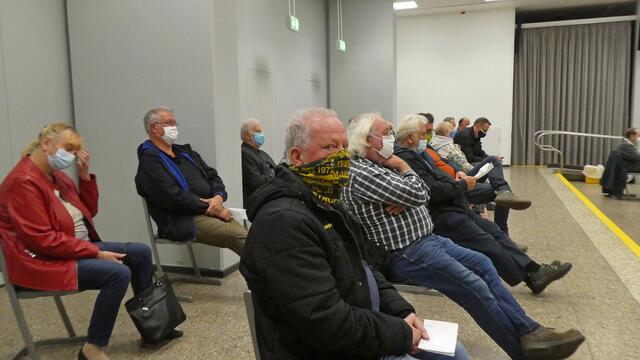 Voll besetzt waren die Publikumsplätze in der Aula der Gesamtschule Scharnhorst. | Foto: Ralf K. Braun