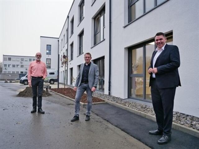 Landrat Mario Löhr (r.) besuchte Fachbereichsleiter Martin Oschinski (Mitte) im neuen Dienstgebäude an der Zechenstraße. Mit dabei: Dezernent Ludwig Holzbeck (l.).