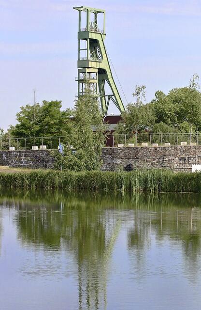 Das Fördergerüst über dem Schacht Amalie der gleichnamigen Zeche in Essen erlebt sein letztes Betriebsjahr. Foto: Manfred Trauschke