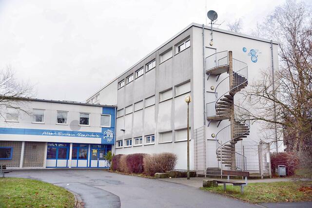 Die Albert-Einstein-Realschule an der Gleiwitzstraße 200 in Scharnhorst.