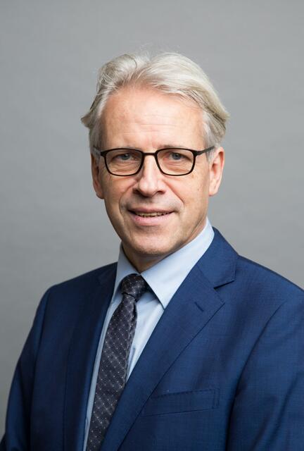 LWL-Krankenhausdezernent Prof. Dr. Meinolf Noeker: "Die Impfung ist das Ass in unserem Ärmel gegen das Coronavirus." Foto: LWL