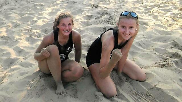 Die Beachvolleyball-Asse Jule Mantsch und Britt Heisler.