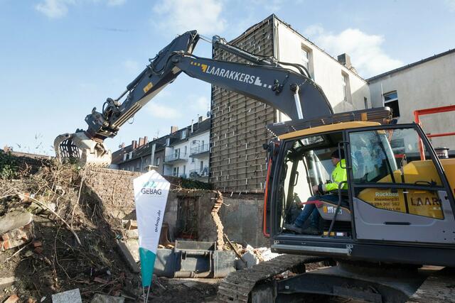 Im Februar 2020 startete der Abriss mehrerer Problemimmobilien in Marxloh.