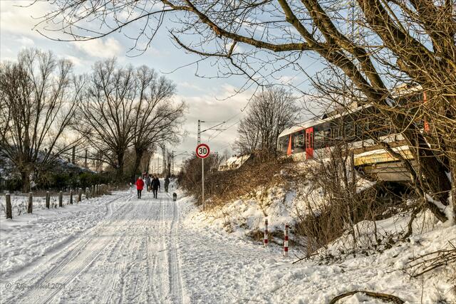 Winterspaziergang entlang der Bahnlinie Oberhausen - Emmerich - Arnheim