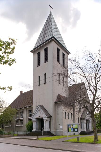 Auch die Lutherkirche in Obermarxloh hält Gebetszeiten in der Passionszeit vor.
Foto: Tanja Pickartz