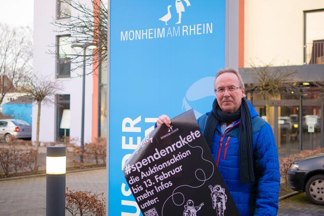 Michael Woloschenink freut sich über die Unterstützung des „kids.treff“ im Beratungscentrum.
Foto: Adrian Breuer