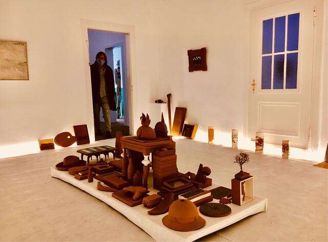 Raum "BERUHIGTE OBJEKTE" von Chinmayo Ruhr Gallery Mülheim