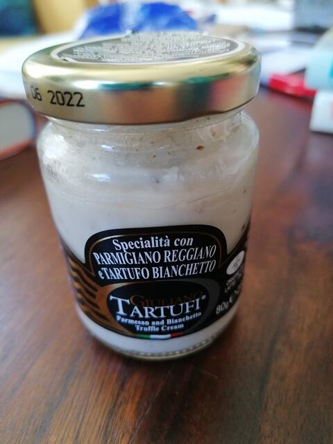 Trüffel sind köstlich, Parmesan ist köstlich. Eine Creme aus beiden Zutaten schien mir eine gute Investition.