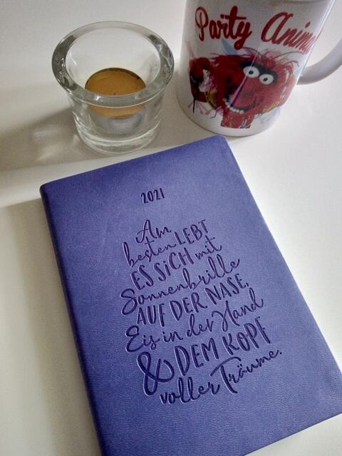 ...volleer TRÄUME...egal, auch wenn längst ü 50 ! :-)