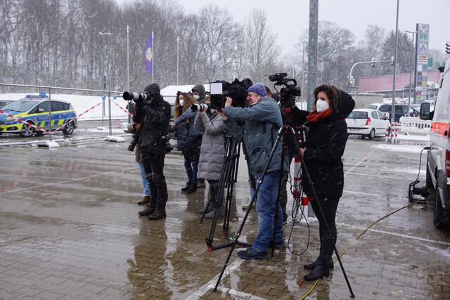 Das Presseaufgebot ist groß. | Foto: Ingenlath-Gegic