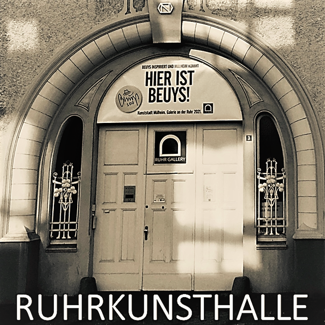 RUHRKUNSTHALLE am Innenstadtpark "Ruhranlage" in der Kunststadt Mülheim an der Ruhr