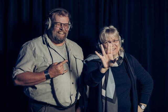Er kann alles fragen, und sie hat auf alles eine Antwort - oder auch mal zwei: Jochen Malmsheimer und Susanne Hüttemeister wollen mit ihrem Plauder-Podcast astronomisch interessierte Laien erreichen.