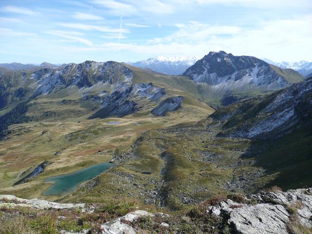 Blick auf Hochtorsee und Alpenhauptkamm