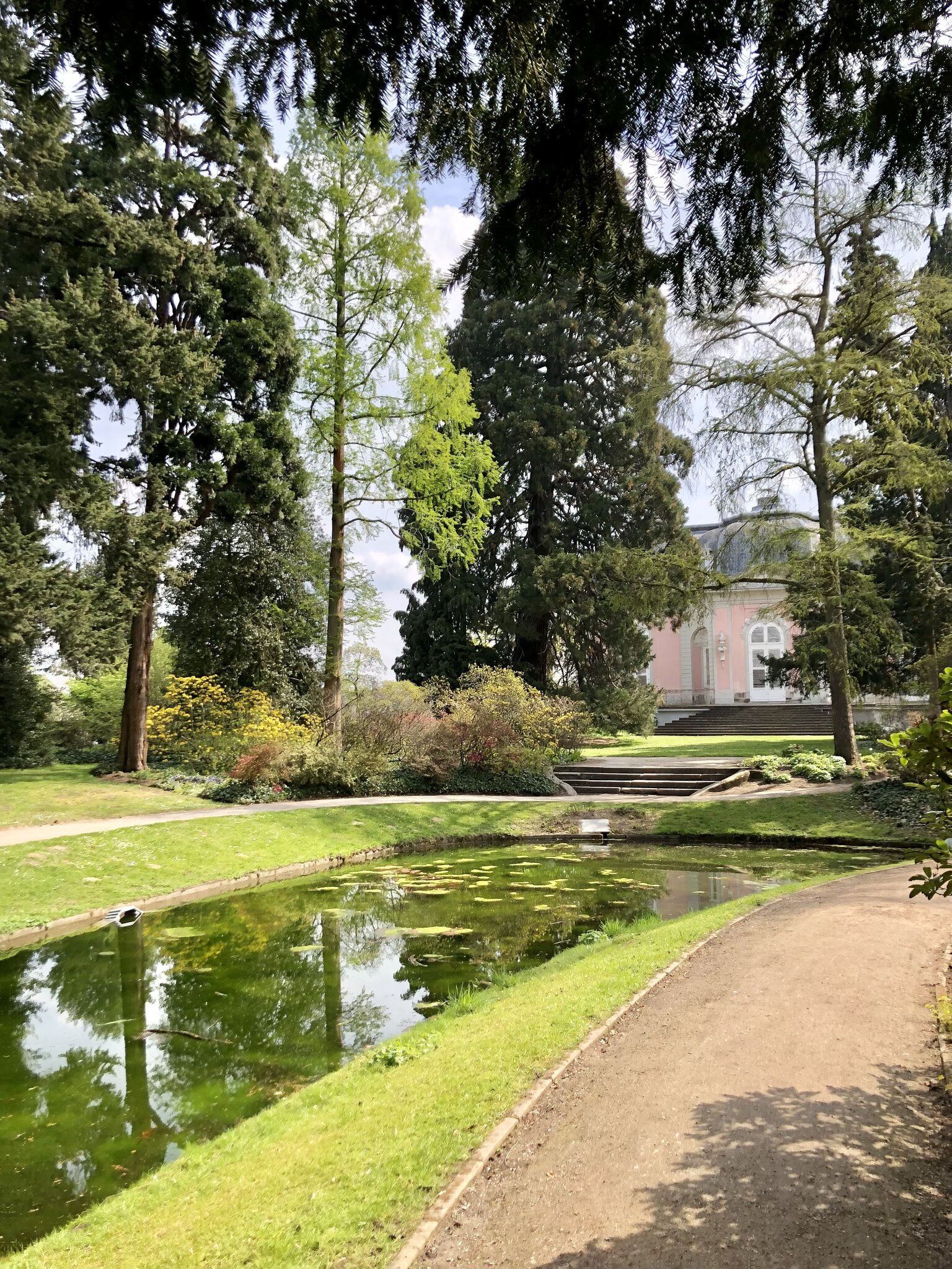 Fortsetzung Spaziergang im Englischen Garten an Schloss Benrath