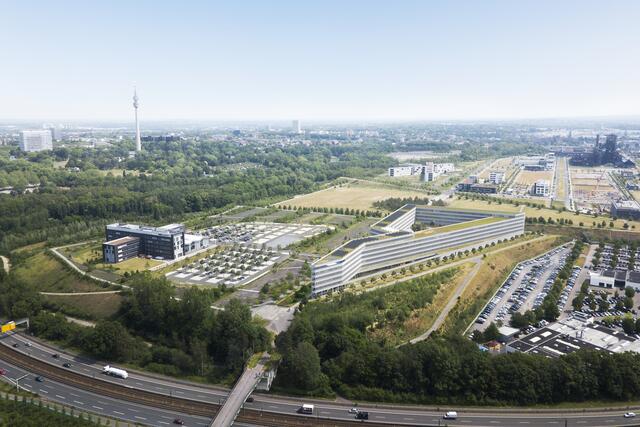 Vogelperspektive: Startschuss für den Bau der neuen Unternehmenszentrale ist planmäßig im dritten Quartal 2021. Die Fertigstellung ist für Ende 2023 terminiert.