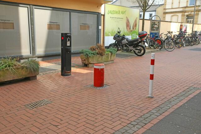 Eine der acht Polleranlagen, die jetzt in der Innenstadt ausgetauscht werden.