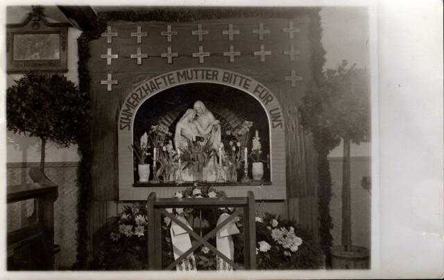 Ehrenmal in der Kirche am Weihetag 12. März 1944.