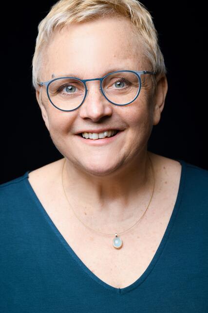 Birgit Hirsch-Palepu, Geschäftsführerin des Diakonischen Werkes Mülheim, ist den Heinzelwerkern für deren vorbildliche und ehrenamtliche Arbeit dankbar.
Foto: Diakonisches Werk