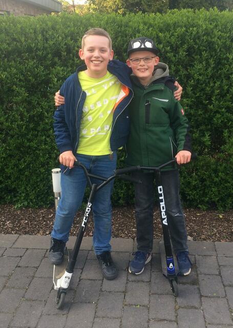 Ben und Nico, zwei Freunde, die nicht gemeinsam zu ihrer "Wunschschule", der "Fleuth", gehen dürfen!!!