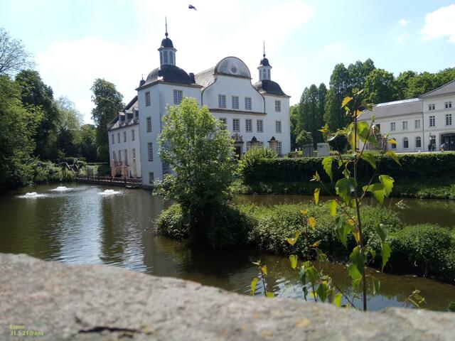 ...an der Mauer ... :-)