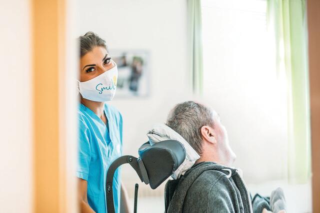 Examinierte Pflegekräfte der GIP Intensivpflege bieten pflegebedürftigen Menschen in Herne Baukau-Ost ein Zuhause in einer modernen ambulanten Wohngemeinschaft.