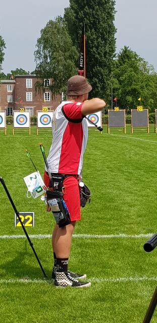 Leonas Witte aus Unna ist bei den Finals in Berlin mit dem Recurve-Bogen angetreten. | Foto: Witte