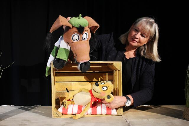 Tafiti und Pinsel packen bereits die Koffer für ihren Besuch in Dorsten.