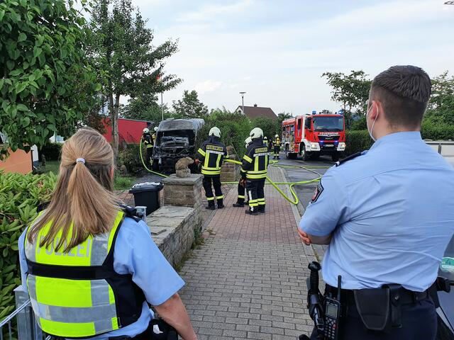 Die Polizei setzte für die Ermittlungen die Besatzung des Sprockhövelers Polizeifahrzeuges ein.