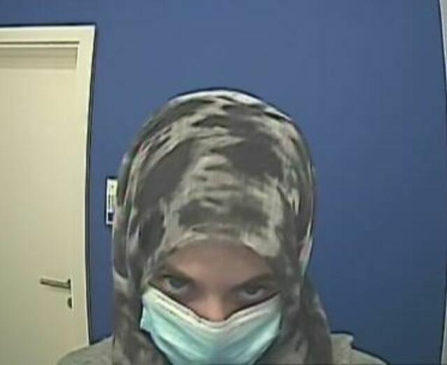 Auf der Suche nach dieser unbekannten Frau ist derzeit die Gladbecker Polizei.