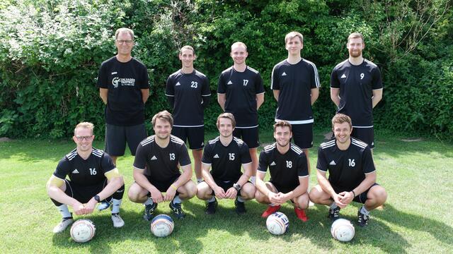 Faustball-Mannschaftsfoto des TSV Hagen 1860 zum Saisonauftakt am 19.06.21 in Hagen.