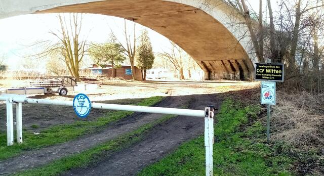 Die Zufahrt zum CCF-Witten ist unmittelbar unter der Herbeder Brücke