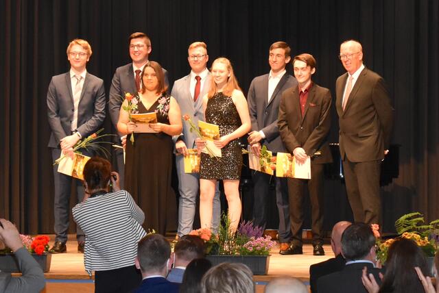 Q2 e, LK Mathematik von Oberstudiendirektor Klaus Hegel | Foto: Dirk Kleinwegen