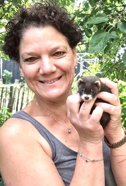 Andrea Siegmund zieht verletzte oder mutterlose Wildtiere auf.