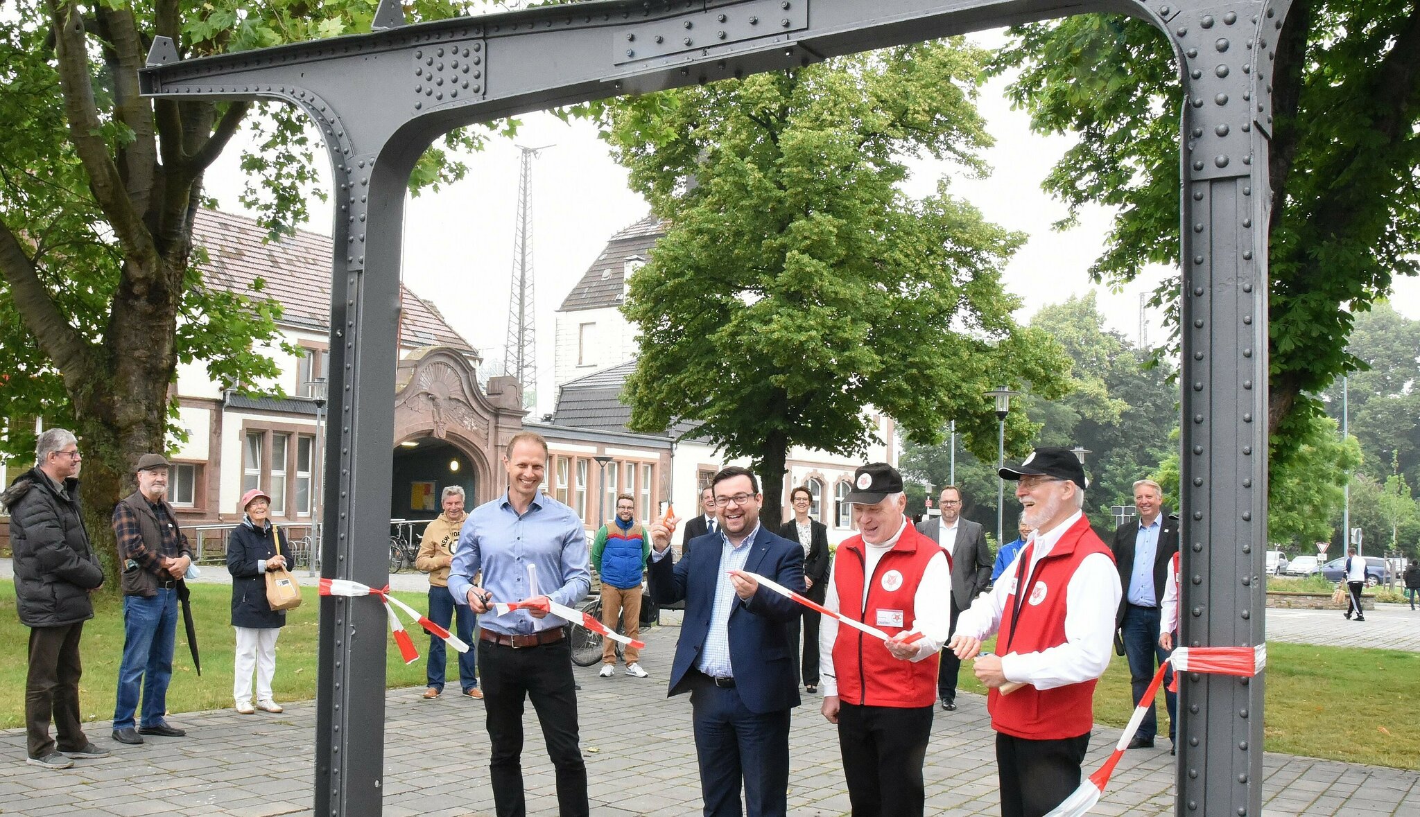 Am Schwerter Bahnhof:: Bürgermeister weiht Mahnmal ein - Schwerte