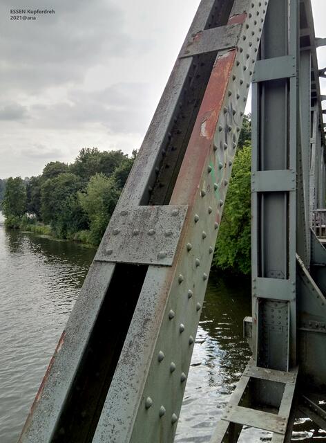 ...es ist Juli geworden... am Baldeneysee sehe ich auch "anders" :-)