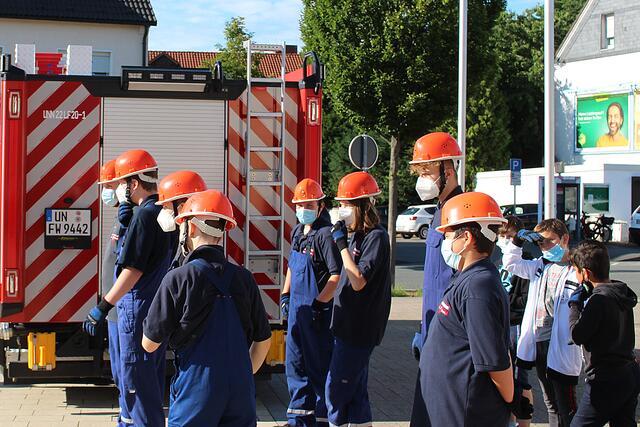 Foto  © Jürgen Thoms - Aus der Serie: Unterwegs mit Renate Nick bei der Jugendfeuerwehr in Unna-Massen 