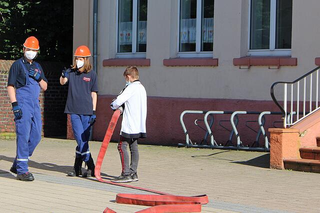 Foto  © Jürgen Thoms - Aus der Serie: Unterwegs mit Renate Nick bei der Jugendfeuerwehr in Unna-Massen 