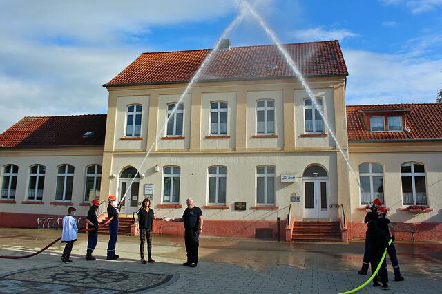 Foto  © Jürgen Thoms - Aus der Serie: Unterwegs mit Renate Nick bei der Jugendfeuerwehr in Unna-Massen 