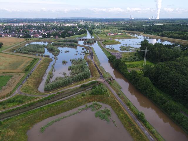 Das Hochwasserrückhaltebecken in Dortmund-Ellinghausen nach dem Starkregen. | Foto: Team Vermessung/EGLV