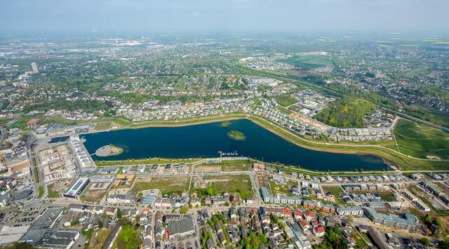 Beim Unwetter flossen 100.000 Kubikmeter Wasser in Phoenix See in Dortmund.  | Foto: EGLV/ Hans Blossey