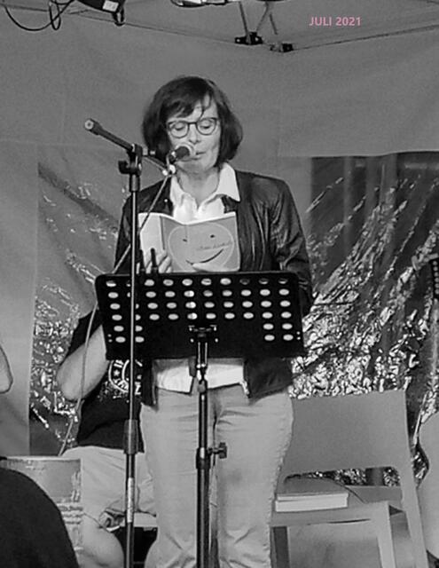 drei klasse´unterhaltsame Geschichten ! :-) 2021@ana